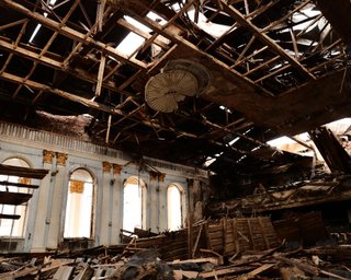 Дом офицеров в Виннице законсервируют до зимы и отстроят заново, сохранив фасад (фото)