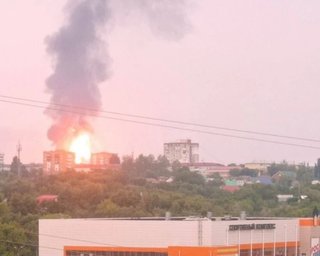 Минимум 8 взрывов: заводы в Пензе попали под массированный удар БПЛА (видео)