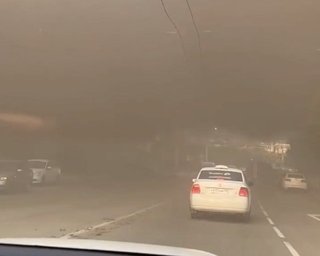 Затягнуло димом, немає води: у Новоросійську оголосили надзвичайний стан (відео)