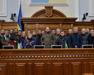 "Как никогда важно": ВРУ поблагодарила Трампа за "миротворческие усилия" и призвала к сотрудничеству