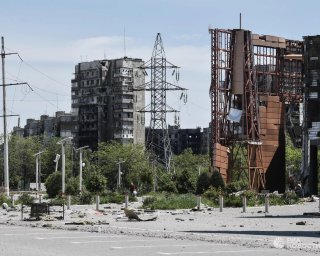 Готують "подушку" для залізниці: окупанти розширюють автодорогу між Новоазовськом та Маріуполем