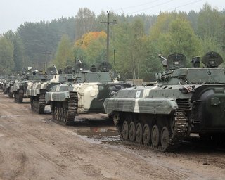 Білорусь перекинула до кордону з Україною вертольоти, штурмовики, танки і ЗРК, — розслідувачі (інфографіка)
