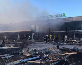Кількість загиблих унаслідок обстрілу ТЦ "Амстор" у Кременчуці зросла, — голова ОВА