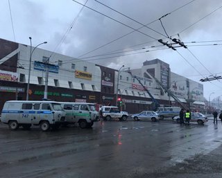 Страшная трагедия: при пожаре в российском Кемерово пропали без вести уже 69 человек
