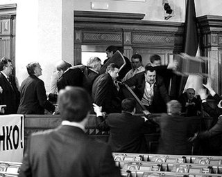 Драка в Раде. БЮТ покажет видео Европарламенту и Евросоюзу