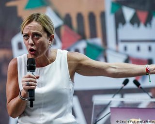 Премьер-министр Италии обиделась, что ее не позвали на ужин с Зеленским: появилась реакция Макрона