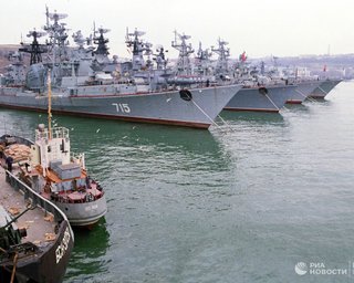 РФ перекидає кораблі в Новоросійськ: скільки вже перебазувалося (супутникові знімки)