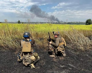 Кринки майже знищені, але українські військові продовжують тримати оборону