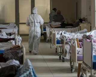 Третя хвиля коронавірусу: за 4 травня госпіталізували 1653 людини
