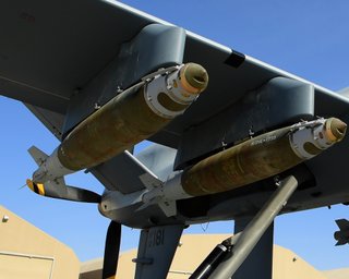 ЗСУ вдарили бомбою JDAM-ER по командному пункту та складу ЗС РФ на Херсонщині (відео)