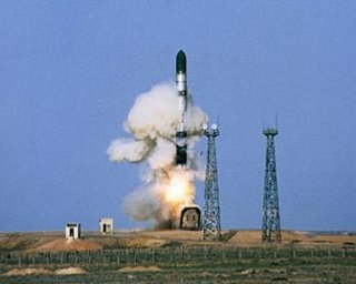 В КНДР полностью собрали ракету