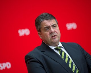 Вице-канцлер Германии допускает возвращение России в G8