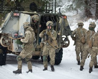 Чи варто утримувати Авдіївку та чому Захід у захваті від морських дронів Magura V5, — Георгій Тука (відео)
