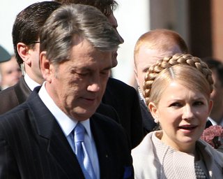 Ющенко: Тимошенко может освободить только "третья сила"