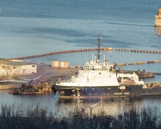 ВСУ ликвидировали БДК "Новочеркасск": оккупанты тушили корабль целый день (фото)