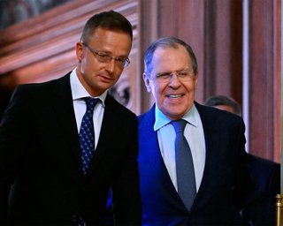Война придет в Европу: Сийярто объяснил, почему Украину не возьмут в Евросоюз (видео)