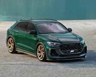 Швидший за Ferrari: дебютував 1000-сильний заряджений кросовер Audi (фото)