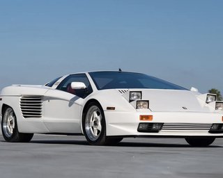Отмененный Lamborghini: с молотка уйдет яркий 16-цилиндровый суперкар отца диско (фото)