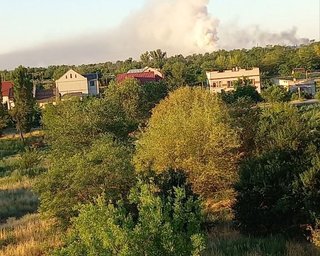 Двічі в одну вирву: в районі Нової Каховки знову знищили склад боєприпасів (відео)