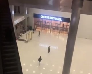 В концертном зале в Москве произошла стрельба: неизвестные из автоматов расстреляли зрителей (видео)