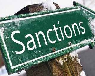 У ЄС погодили "потужний" пакет санкцій проти РФ, вони зачеплять СПГ, – Politico
