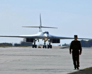 Атака БПЛА на аэродромы РФ: появились спутниковые снимки до и после (фото)