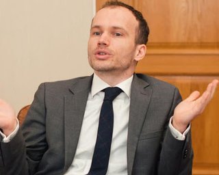 Малюська заявил, что теперь чиновников будут наказывать "более мягко". В КСУ прокомментировали свое решение