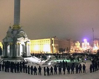 Снос палаточного городка на Майдане (видео)