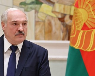 Проведут "на самом высоком уровне": у Лукашенко предлагают организовать встречу Зеленского и Путина в Беларуси