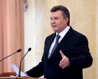 Янукович: Парламент будет сформирован без пяти округов