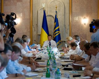 НУ: на пляжном заседании СНБО решения приняты для галочки