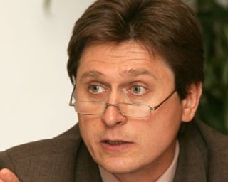 Партия регионов получит в новом парламенте 200 мандатов, - политолог