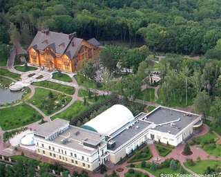 Украинская правда опубликовала фотографии дома Януковича