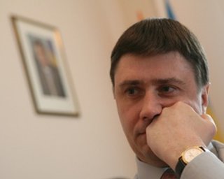Кириленко: Решение оппозиции о сложении мандатов вполне может быть принято