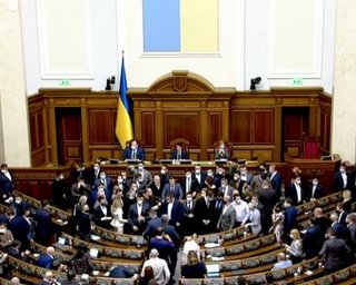 В Раде собрали более 200 подписей под заявлением с требованием отставки судей КСУ