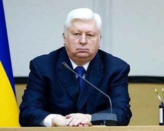 В 2010 году генпрокурор заработал 853 тыс. гривен