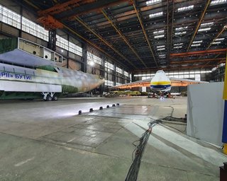 У Зеленського розповіли, чому обрали "Антонов" для пресконференції