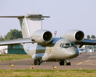 Украина отправила в пострадавший Ливан муку и медикаменты