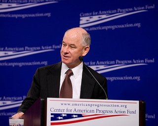 В США пока не готовы утверждать, что Янукович потянет Украину к России