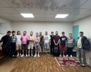 Задержанных на гей-вечеринке в день траура в Киеве доставили в ТЦК, — СМИ (фото)