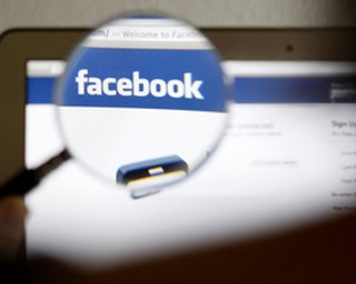 Акции Facebook впервые опустились в цене ниже $20