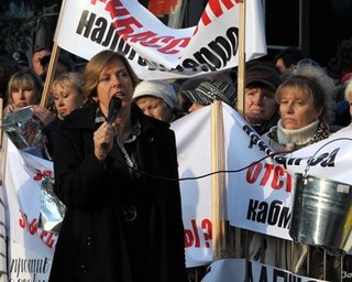 Депутат: Налоговый кодекс заставит уборщиц подавать декларации