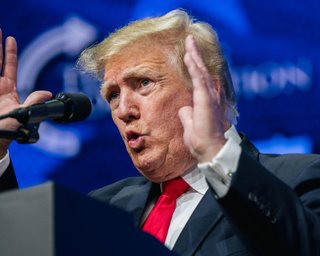 Трамп планує скоротити $5 млрд іноземної допомоги, зокрема для України, — New York Post