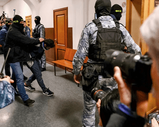 Теракт в "Крокус Сити": подозреваемых отправили в СИЗО, как проходил суд (фото, видео)