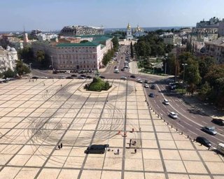 Съемки ко Дню независимости или реклама Red Bull? Что известно про дрифт на Софиевской площади