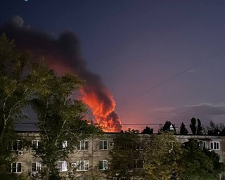 Дроны атаковали нефтеперерабатывающий завод в Саратове: насчитали 17 взрывов (видео)
