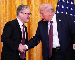 Трамп обозвал премьера Британии "неудачником без будущего": что произошло между политиками