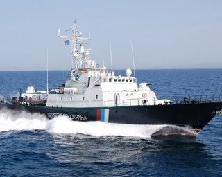 Российский корабль "Дон" протаранил в Азовском море украинское судно