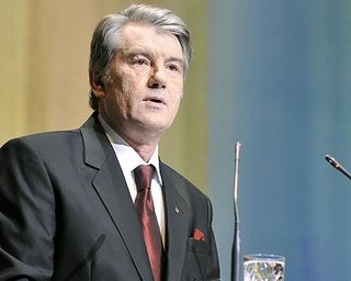 Ющенко хочет, чтобы Янукович исправил ошибки Тимошенко