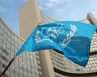 Во время проверки на иранских атомных объектах  недосчитались урана